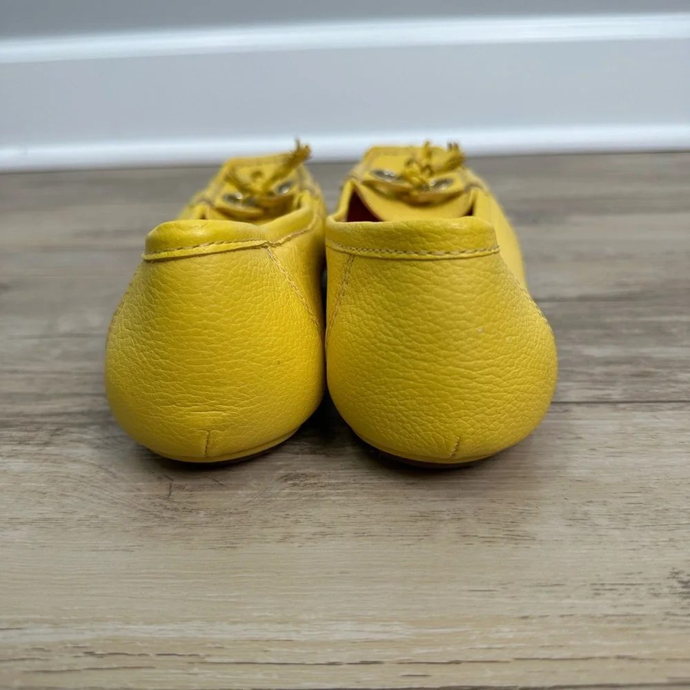 Isaac Mizrahi Gail Yellow Leather Loafers Shoes Size 9